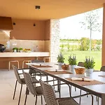 Sanpadeo For Kids & Families In Istria With Jacuzzi, Sauna & Sea View