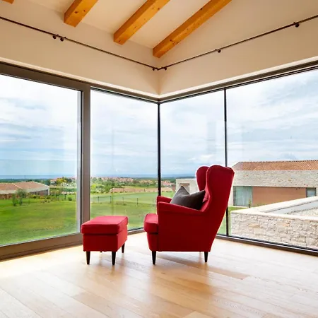 Sanpadeo For Kids & Families In Istria With Jacuzzi, Sauna & Sea View 빌라 *