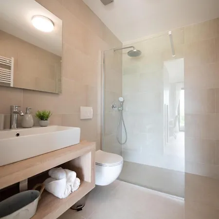 Sanpadeo For Kids & Families In Istria With Jacuzzi, Sauna & Sea View