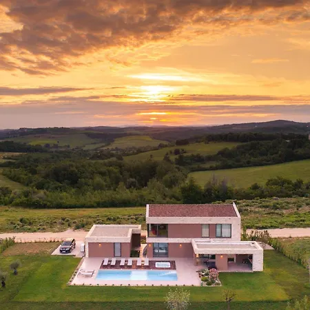 Vila Sanpadeo For Kids & Families In Istria With Jacuzzi, Sauna & Sea View *