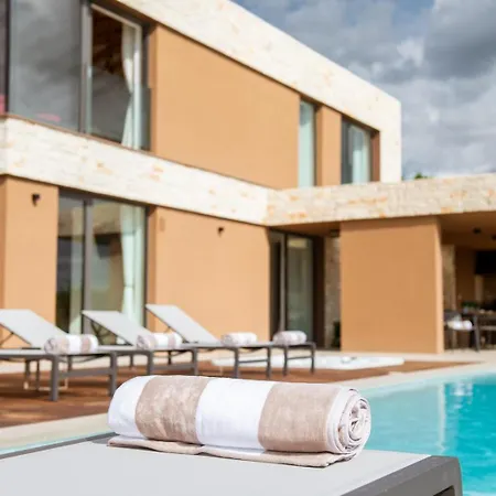 Sanpadeo For Kids & Families In Istria With Jacuzzi, Sauna & Sea View Villa