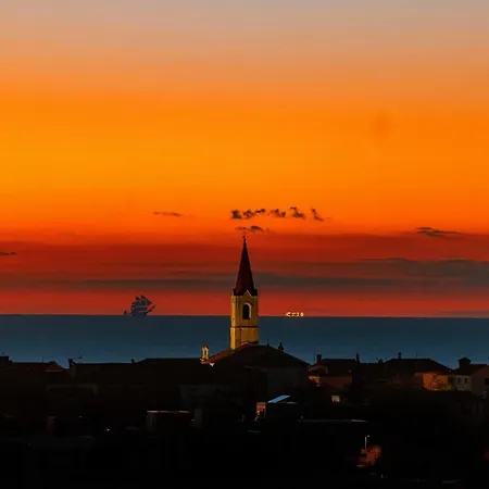 빌라 Sanpadeo For Kids & Families In Istria With Jacuzzi, Sauna & Sea View 브르토니글라