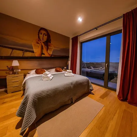 Sanpadeo For Kids & Families In Istria With Jacuzzi, Sauna & Sea View *