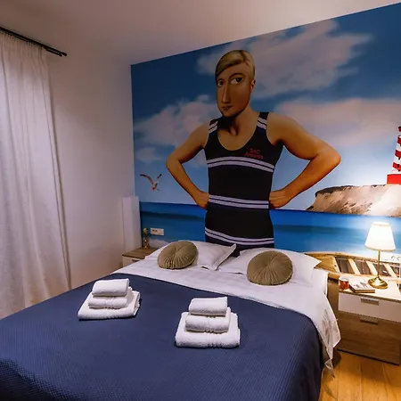 Sanpadeo For Kids & Families In Istria With Jacuzzi, Sauna & Sea View Villa