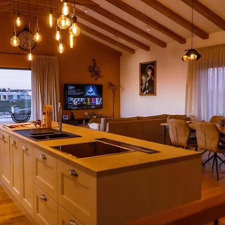 Sanpadeo For Kids & Families In Istria With Jacuzzi, Sauna & Sea View * 브르토니글라